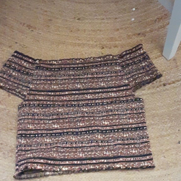 Off shoulder fall top - Picture 4 of 4